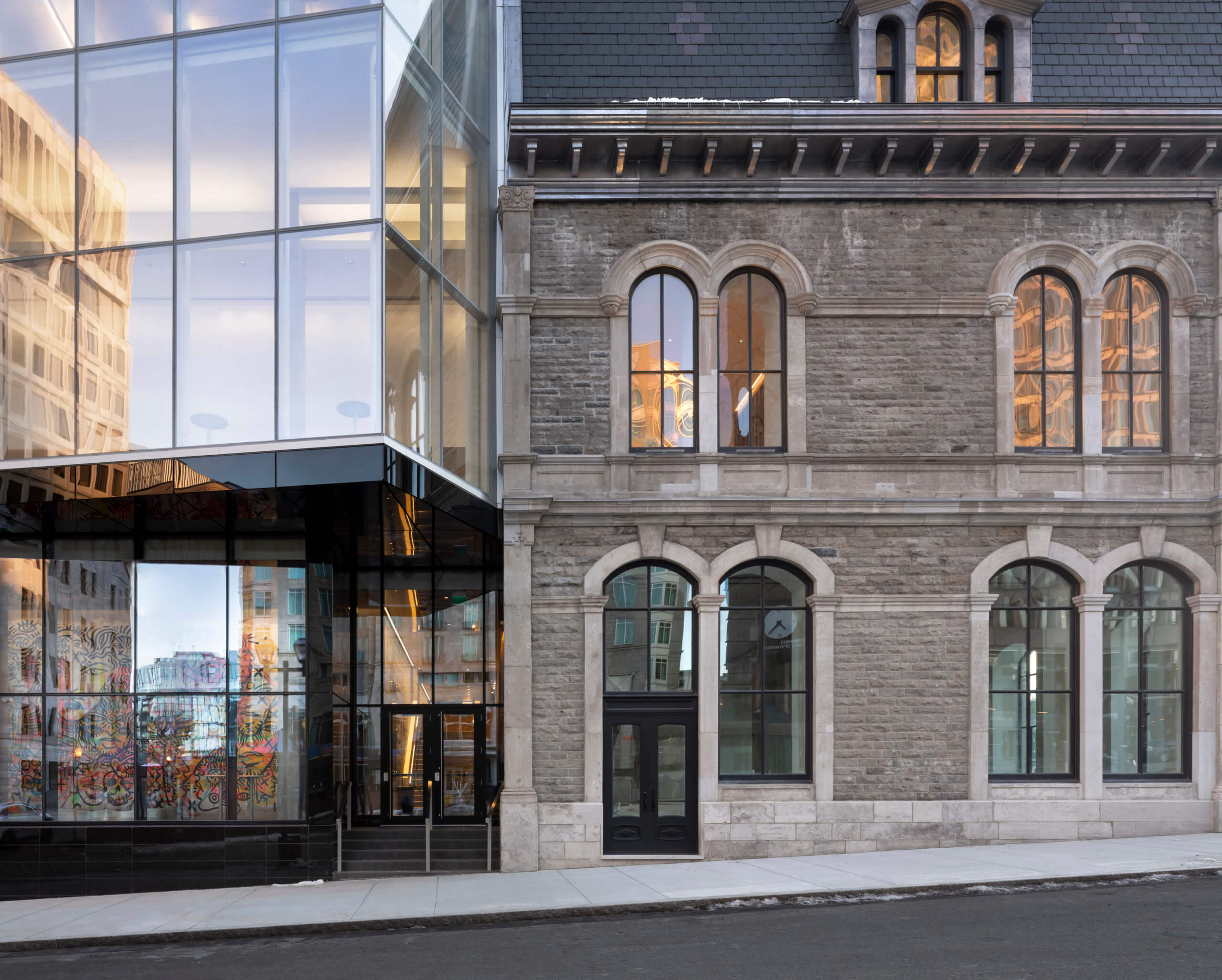 Rejointoiement-taille-de-pierre-sculptée-maçonnerie-Québec