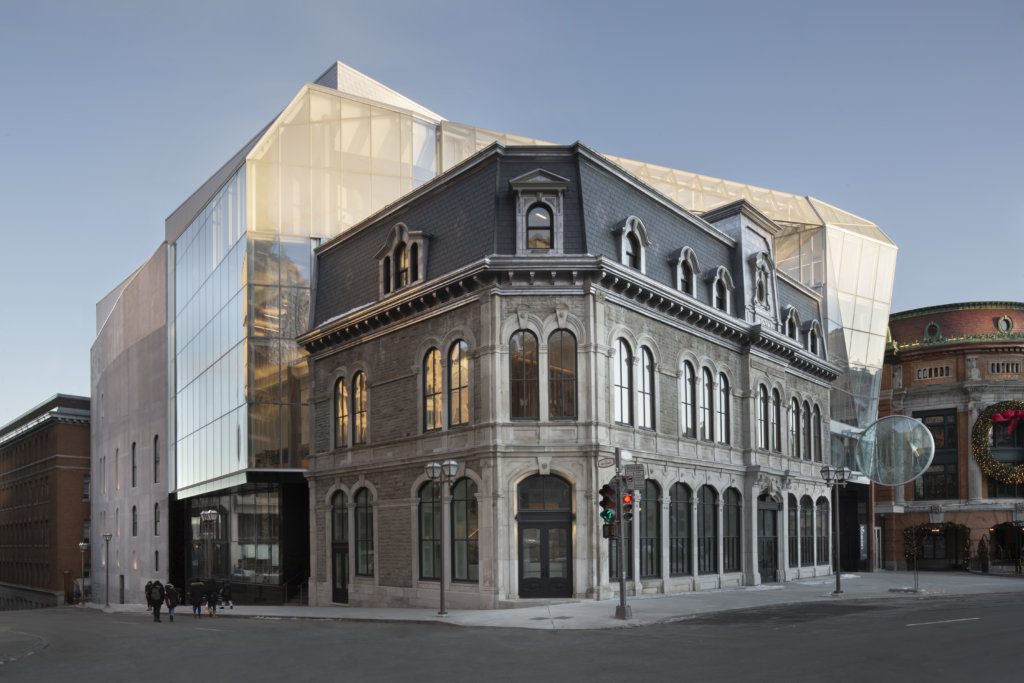 Rejointoiement-taille-de-pierre-maçonnerie-Québec