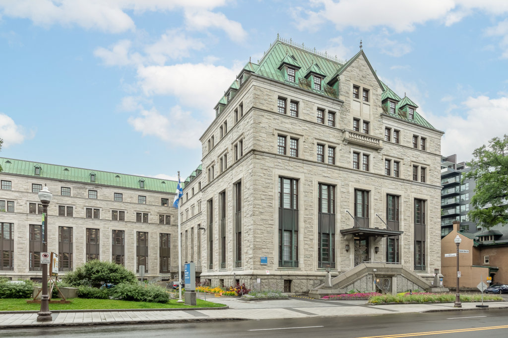 Réparation-Restauration-Maçonnerie-escalier-allèges-pierres-Québec
