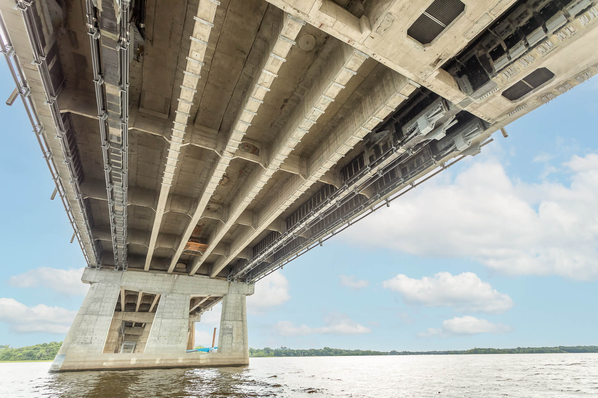 Renforcement-béton-fibre-de-carbone-pont-Vaudreuil