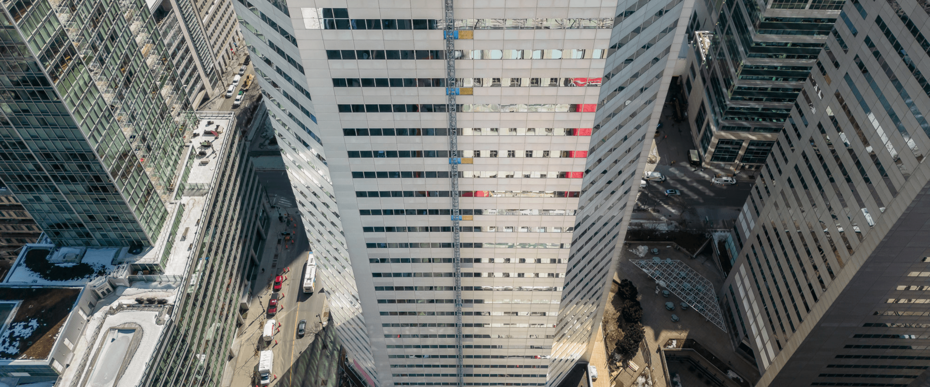 Échafaudage-Montréal-installation-Location-plateforme-sur-mât