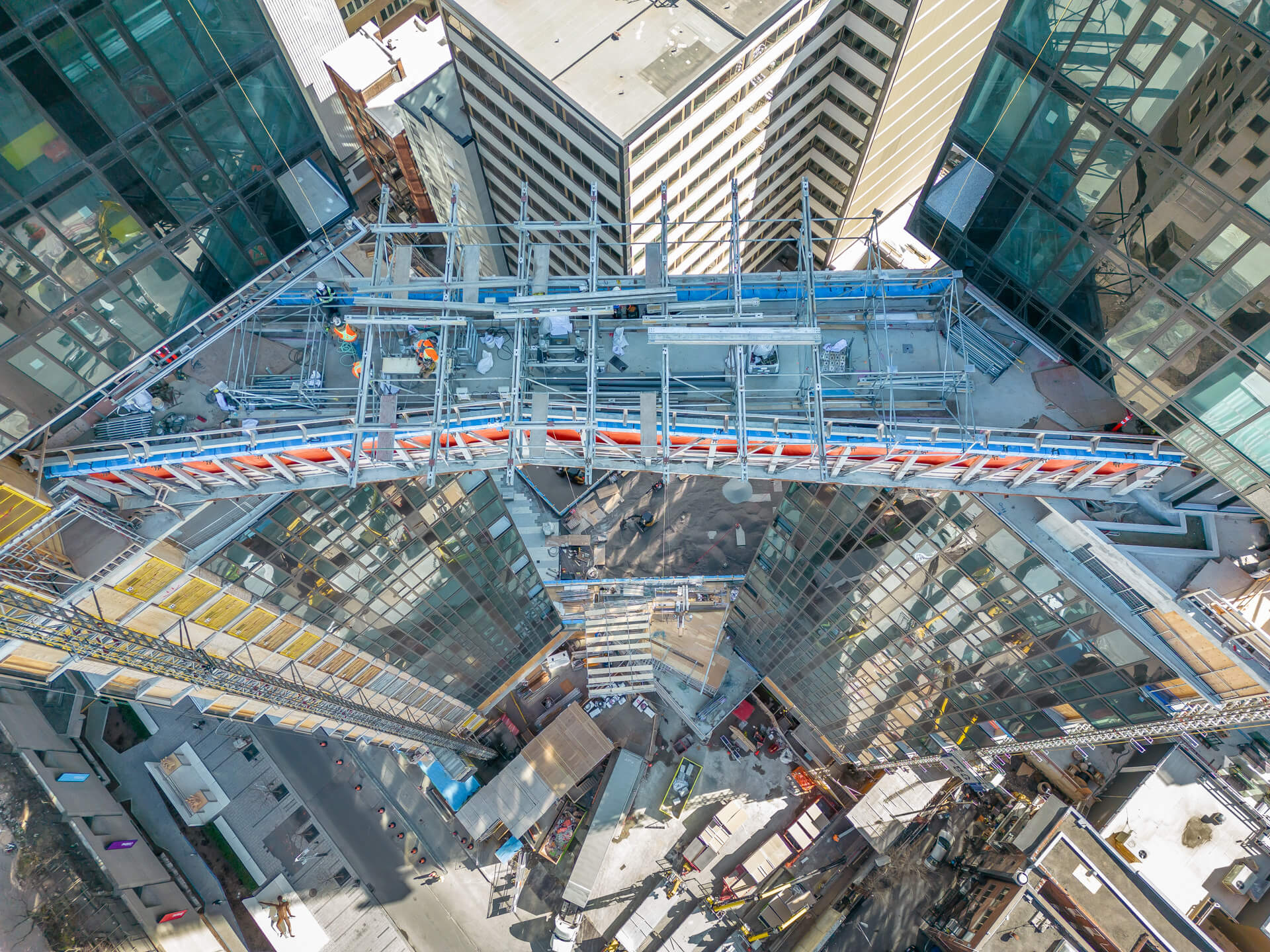 Location-Échafaudage-Installation-plateforme-de-travail-Condo-Maestria-Montréal