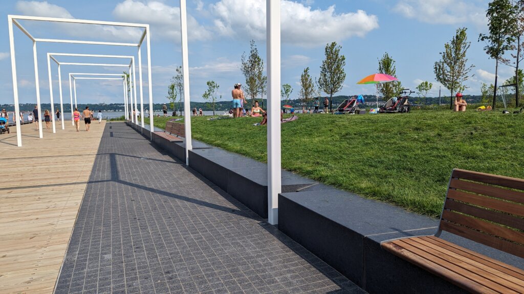 bancs-granit-noir-maçonnerie