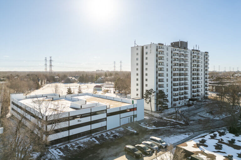 fairlea-crescent-concrete-facade-ottawa