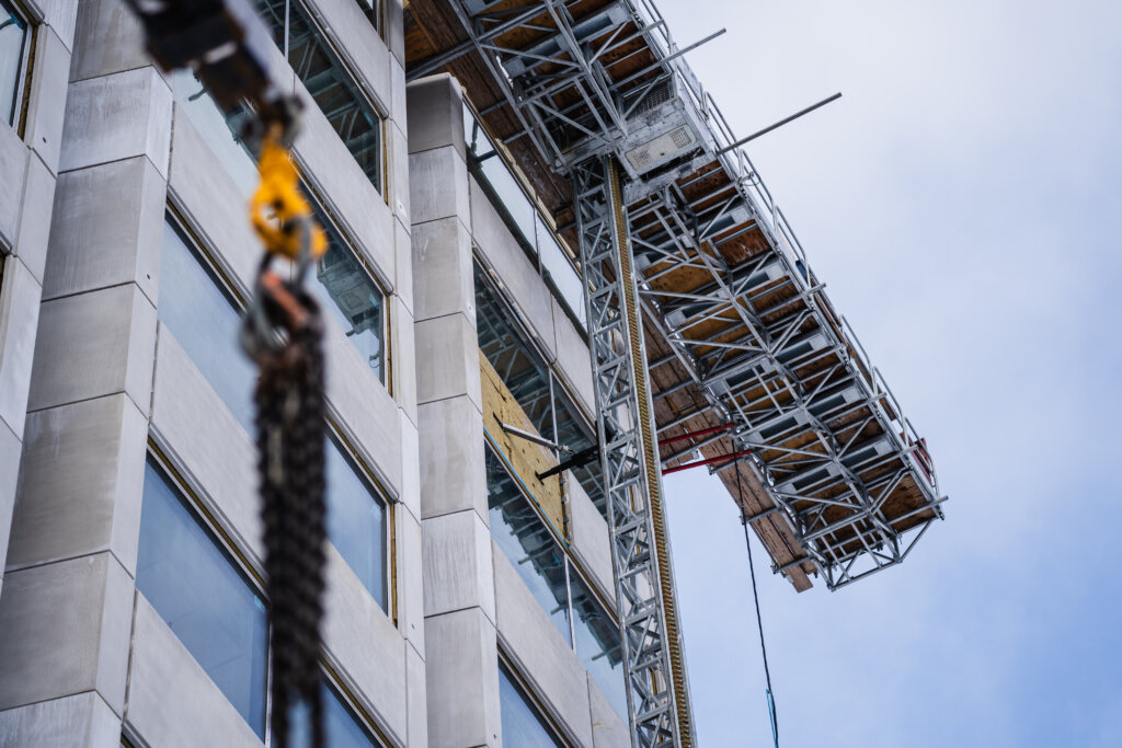 Monte-charge adapté