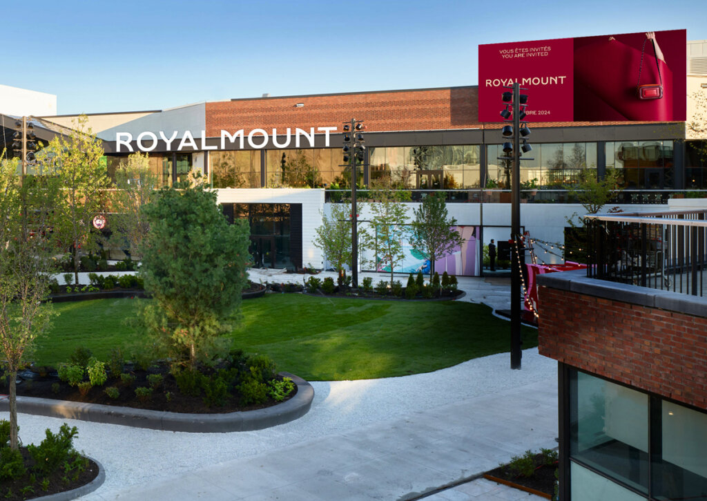 Vue de l'extérieur du Royalmount